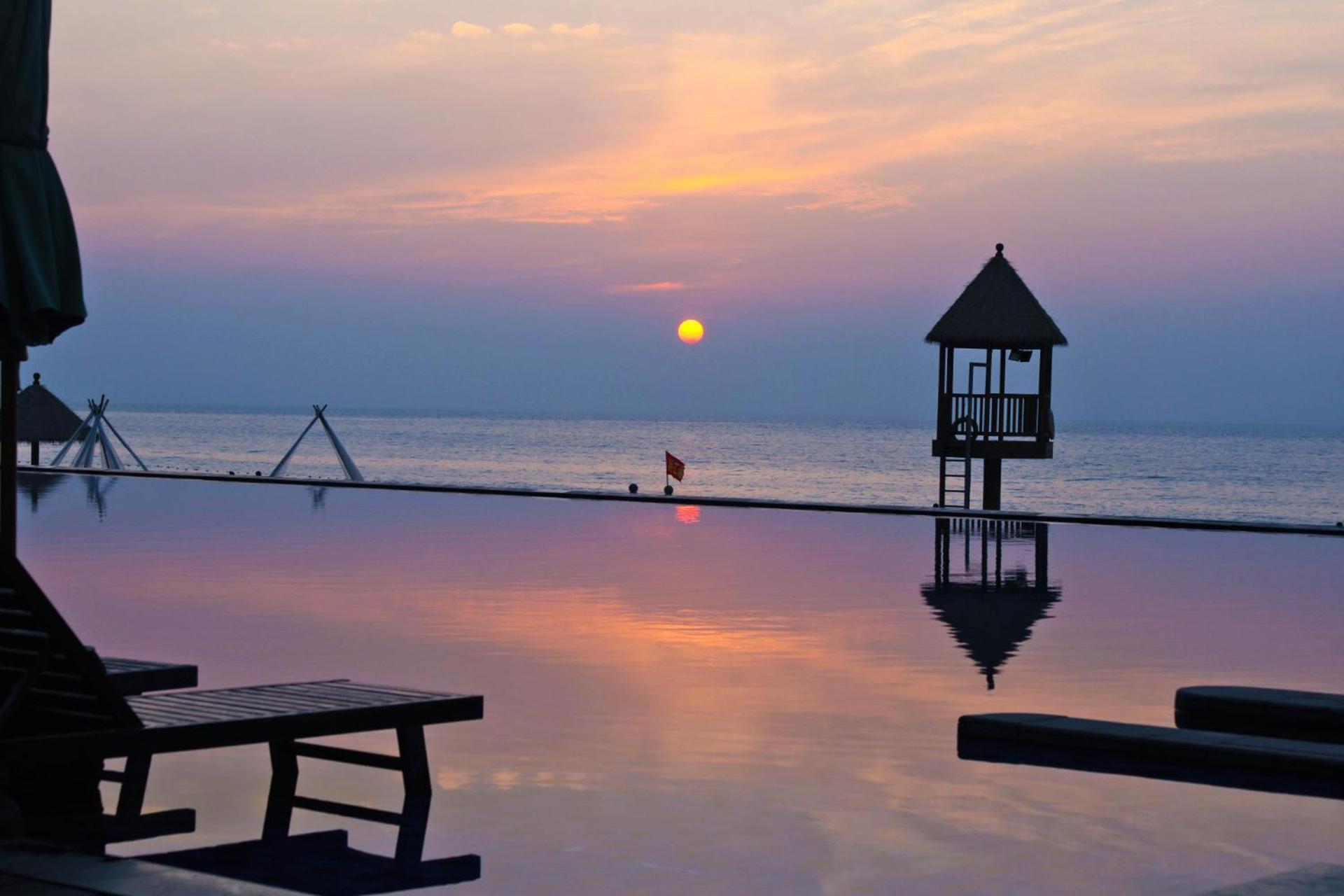 Howard Johnson Sandalwoods Resort Huizhou Huidong Exterior foto